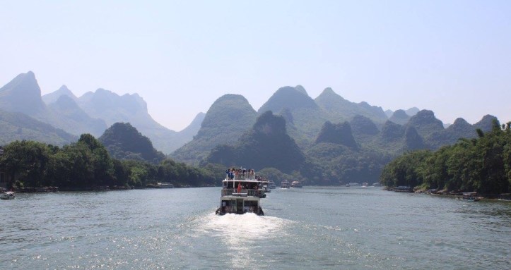 Li_river_in_Yangshuo_Guilin